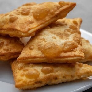 Ege Usulü Çiğ Börek