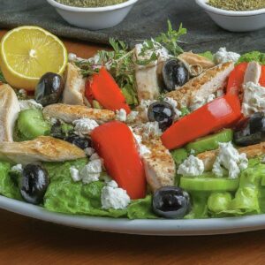 Lezzet Şöleni: Kekikli Tavuk Salatası