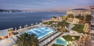 Çırağan Palace Kempinski İstanbul ve Boğaz manzarası