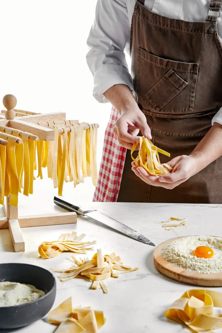 Raffles İstanbul brunch servisindeki taze makarna