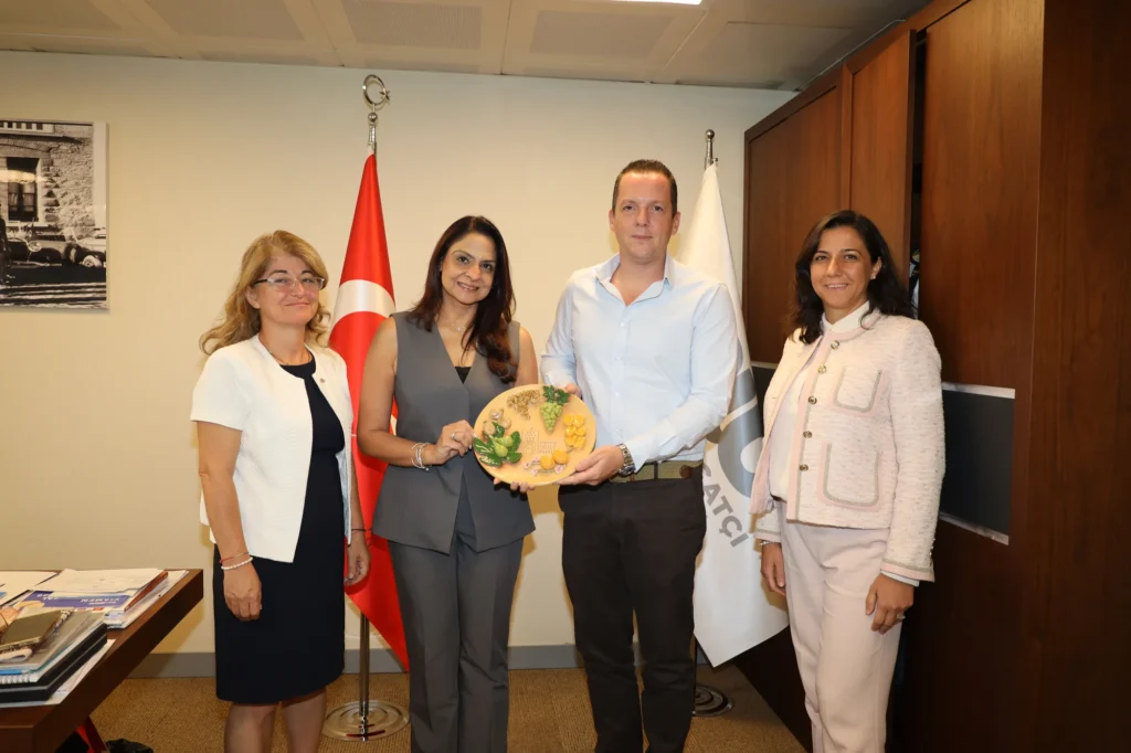 Türk kuru meyve sektörü Hindistan alım heyeti buluşması