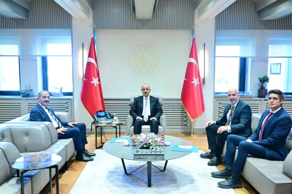 Hayrettin Uçak ve heyetinin Ulaştırma Bakanlığı ziyareti